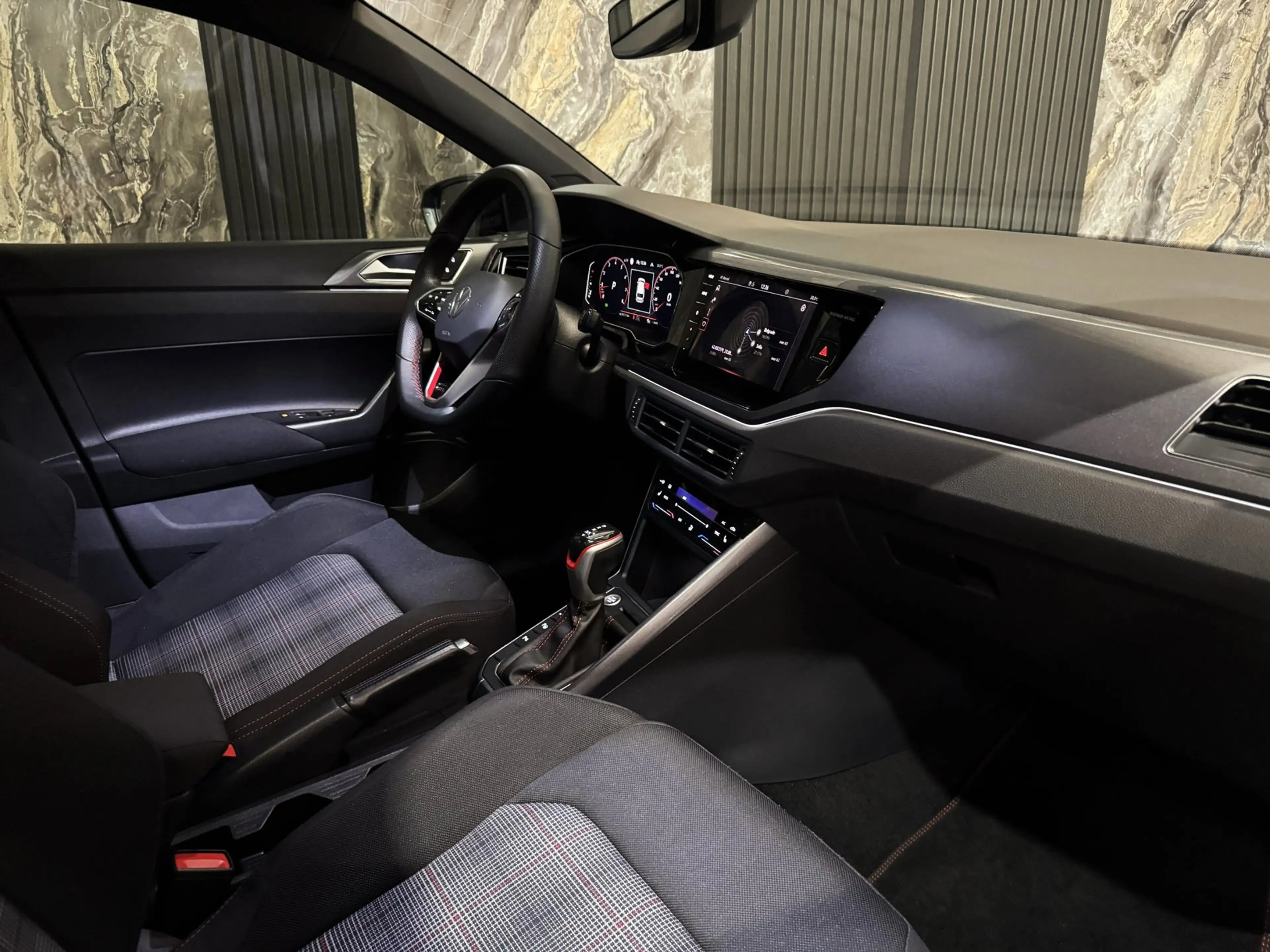 Volkswagen Polo GTI 2.0 TSI GTI|PANO|SFEER|BEATS|BLINDSPOT|KEYLESS|BOM — photo 23