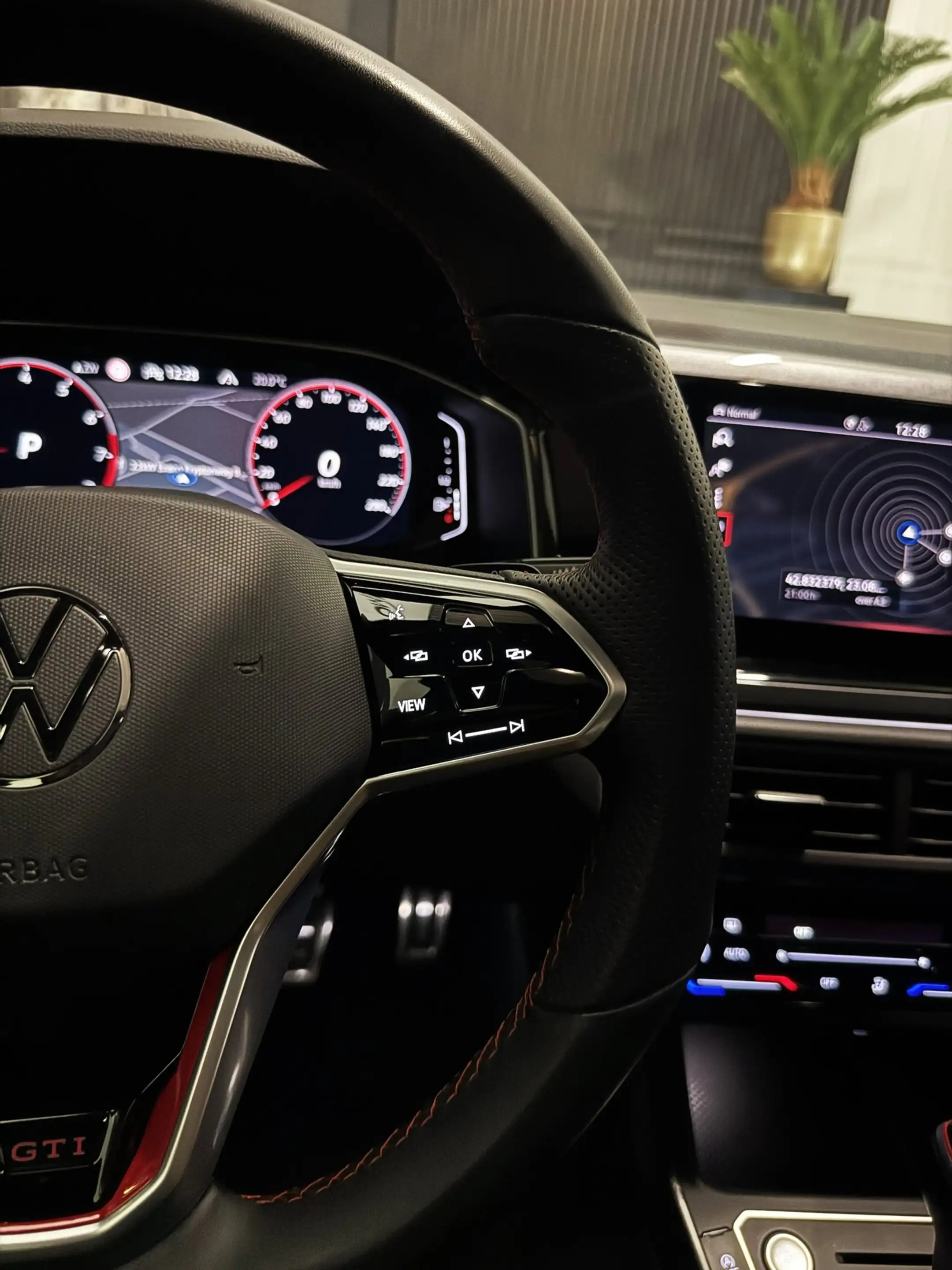 Volkswagen Polo GTI 2.0 TSI GTI|PANO|SFEER|BEATS|BLINDSPOT|KEYLESS|BOM — photo 29