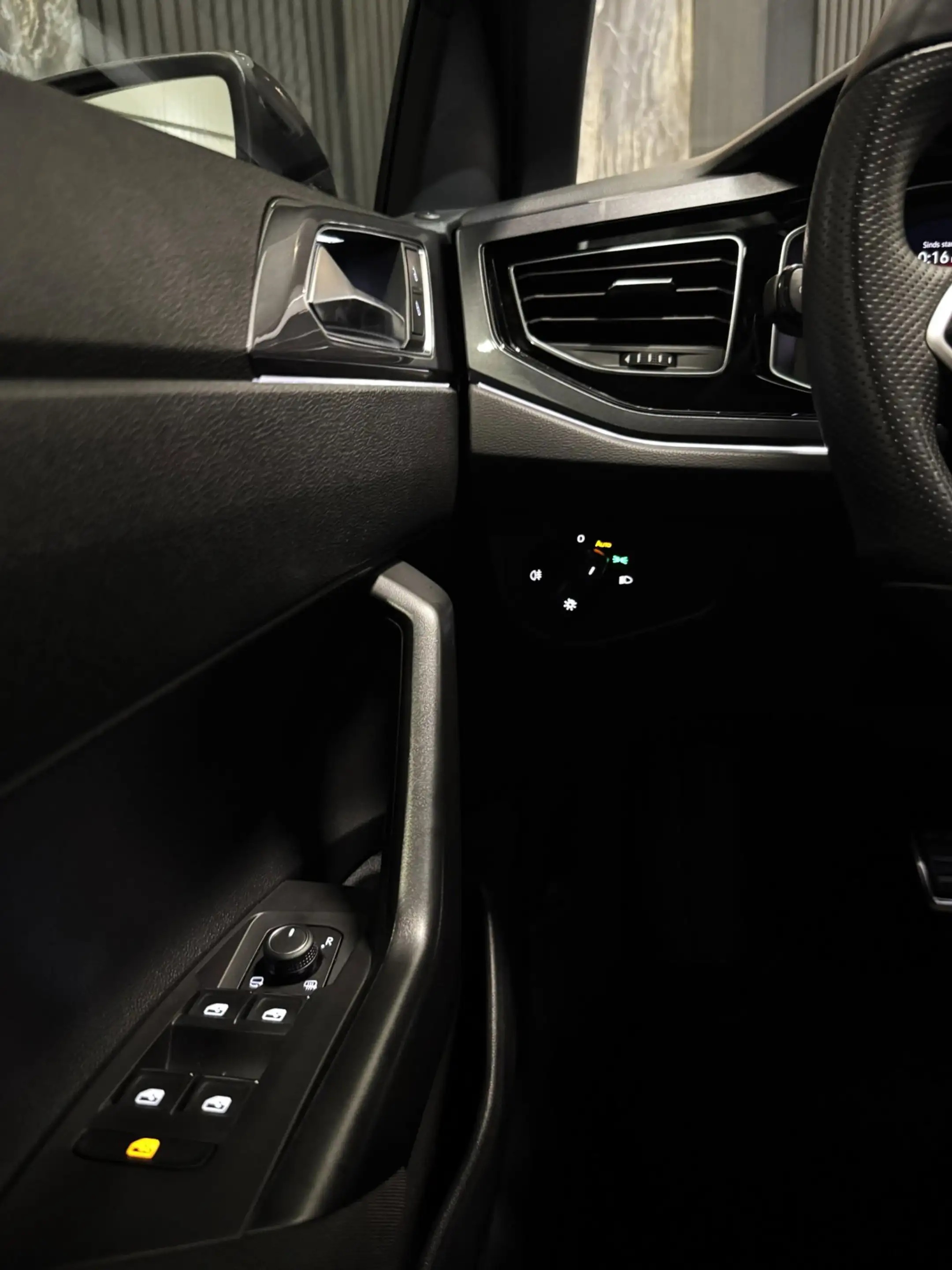 Volkswagen Polo GTI 2.0 TSI GTI|PANO|SFEER|BEATS|BLINDSPOT|KEYLESS|BOM — photo 22