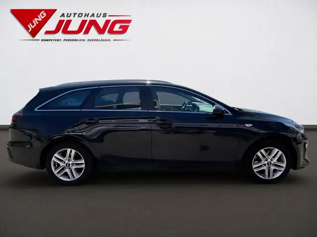 Kia Ceed view 9