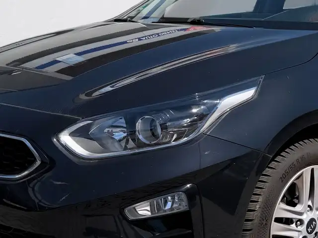 Kia Ceed view 2