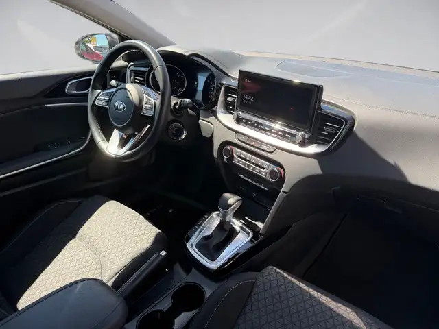 Kia Ceed view 13