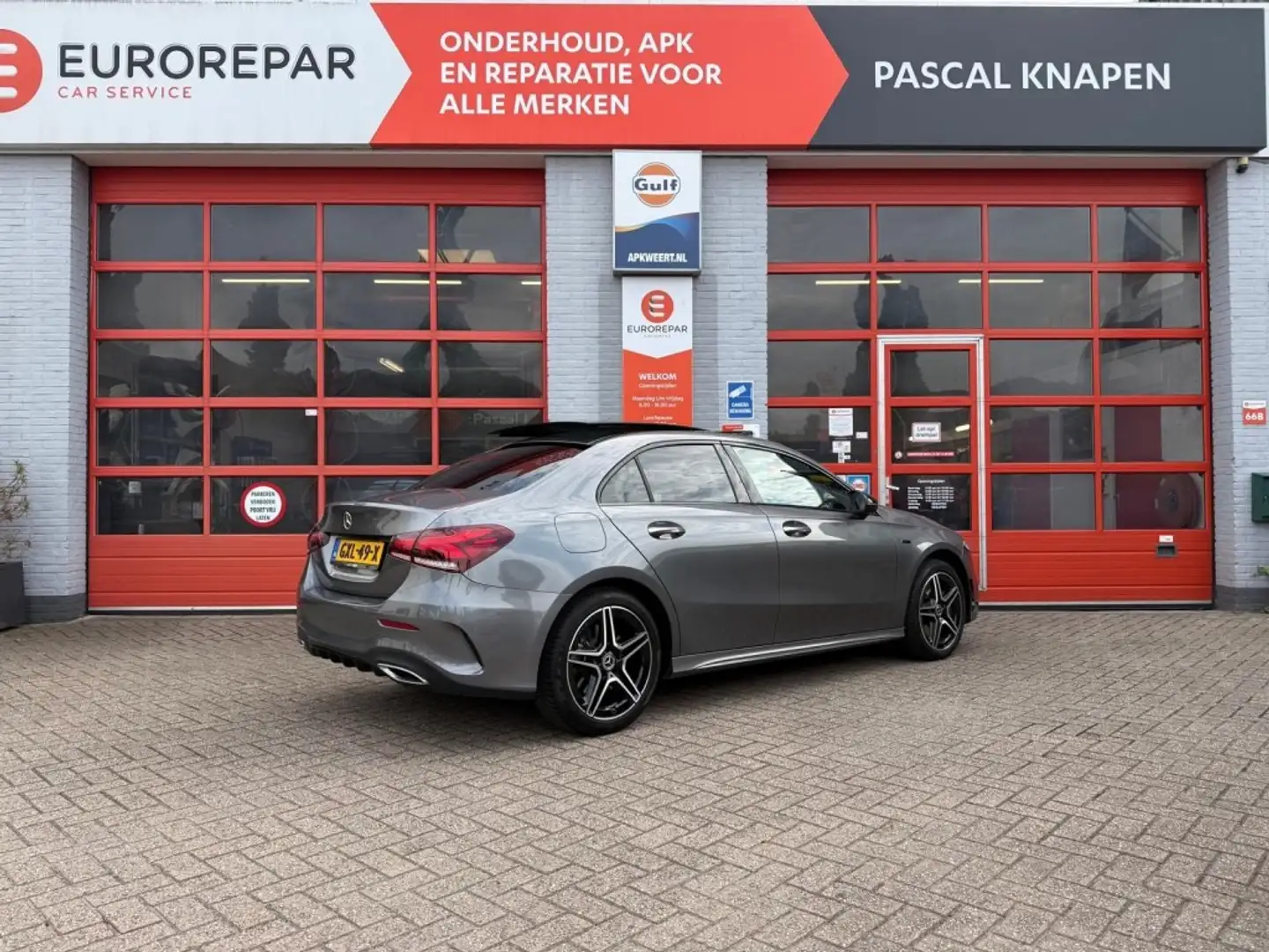 Mercedes-Benz 250 E PREMIUM PLUS Grijs - 2