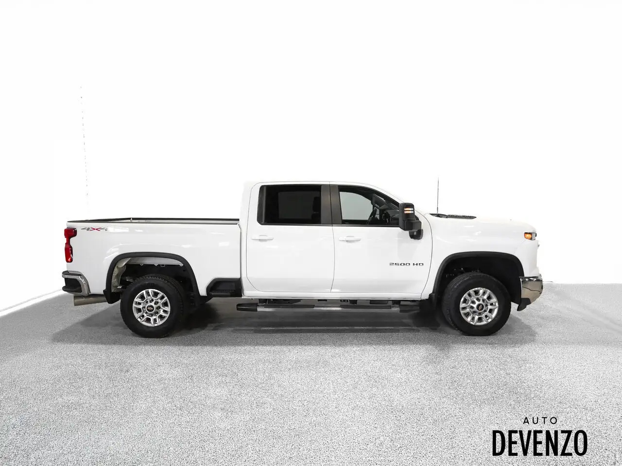 Chevrolet Silverado 2500 снимка Chevrolet Silverado 2500