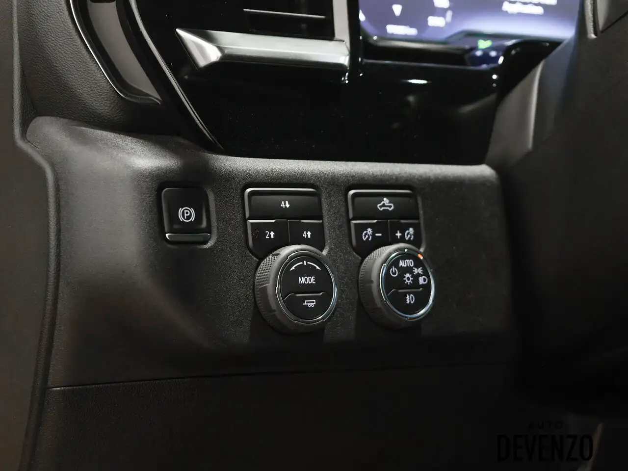 Chevrolet Silverado 2500 снимка Chevrolet Silverado 2500
