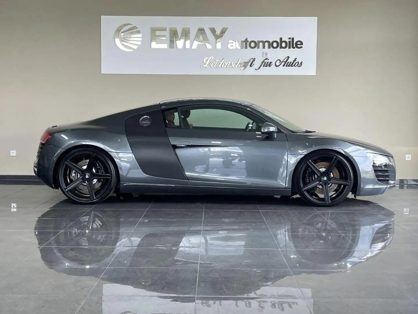 Audi R8 4.2 FSI Coupe quattro /Navi/Leder/Xenon/ Grau - 2