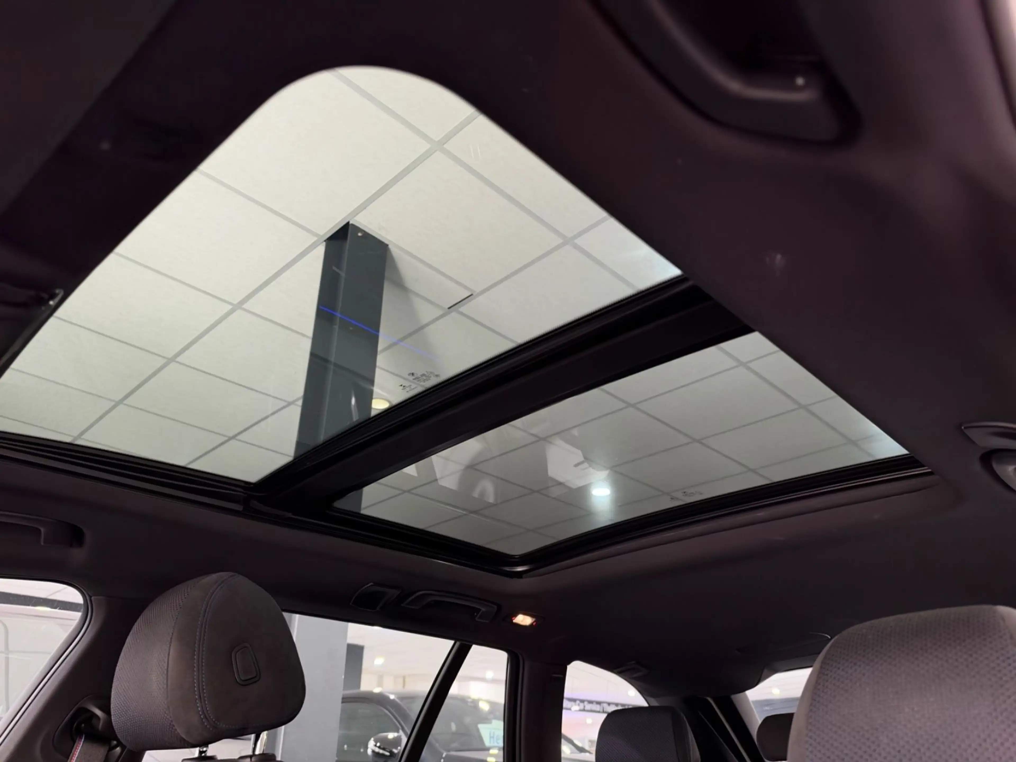BMW 530 d T*M-PAKET*PANO*ACC*KAMERA*HIFI*4-ZONEN*LED — photo 11
