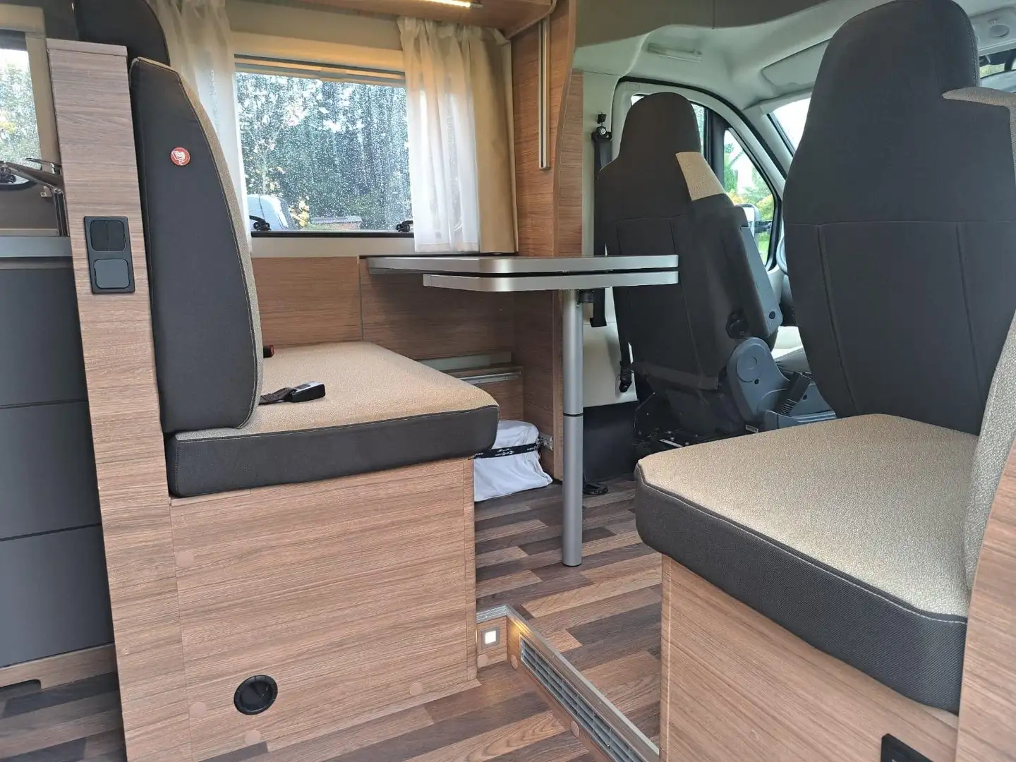 Fiat Ducato Weinsberg R58 Cara Suite 700 me Grau - 2
