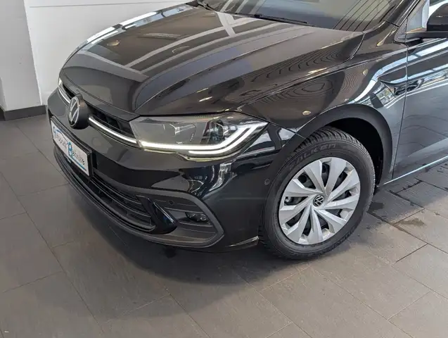 Volkswagen Polo view 5