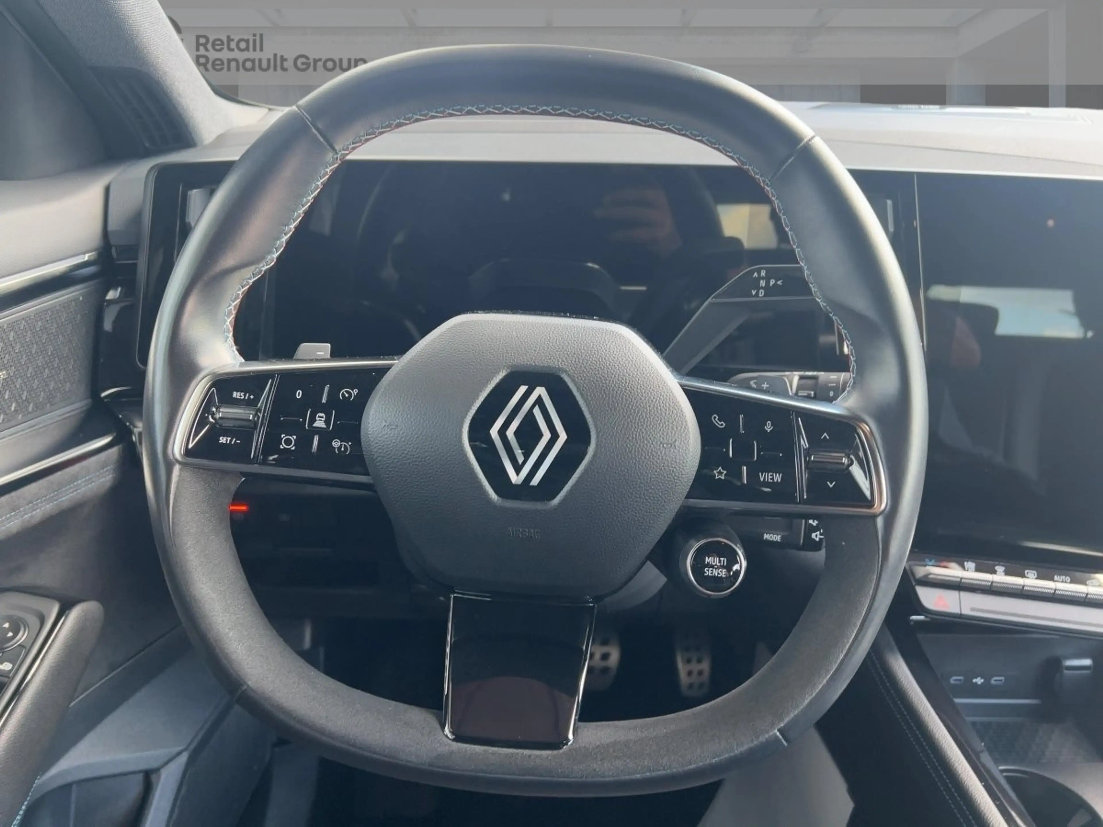 Renault Austral Iconic Esprit Alpine E-Tech Full Hybrid 200 — photo 11