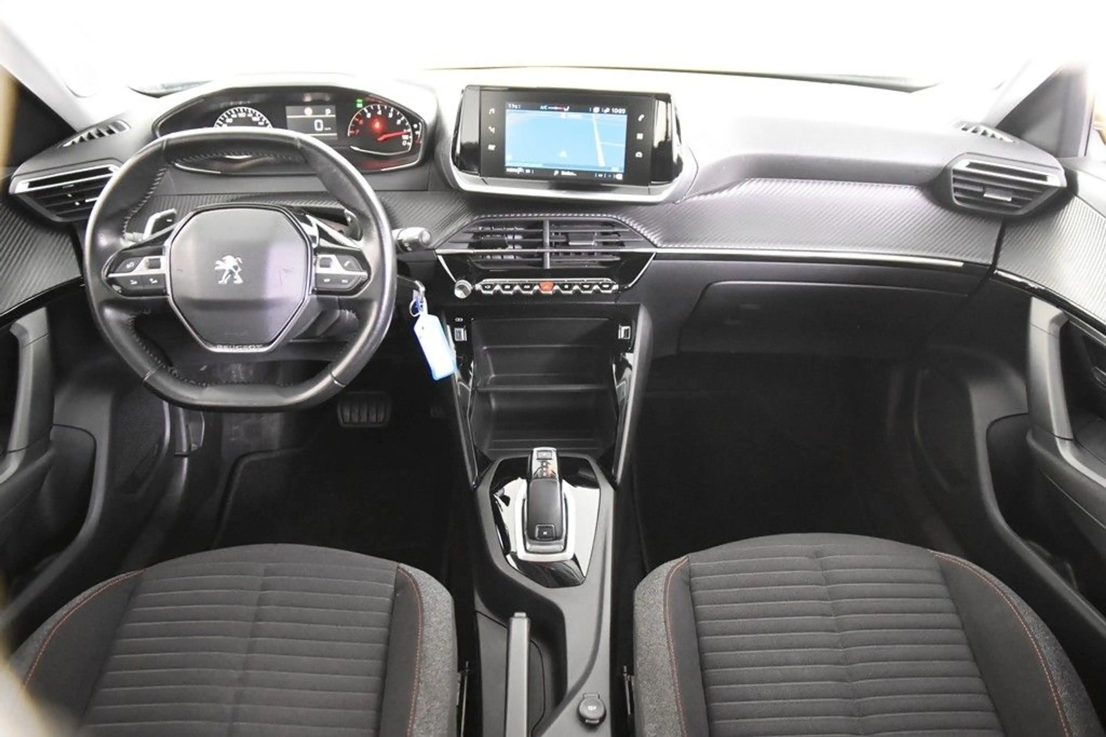 Peugeot 2008 Active 130 Automatik *1.Hand*Navi*Park ass. — photo 2