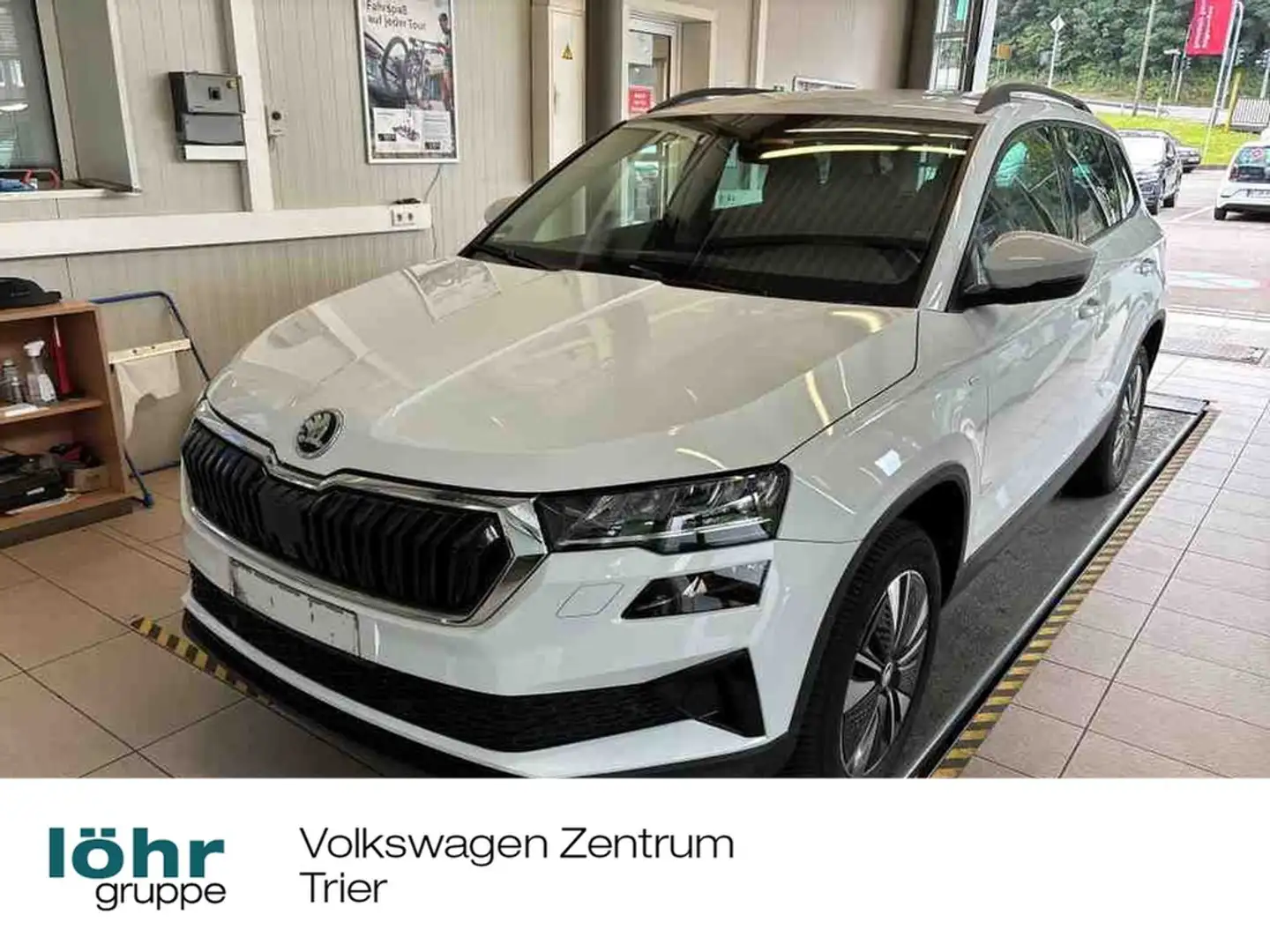 Skoda Karoq 1.5 TSI DSG Tour Rear-View, LED Weiß - 1