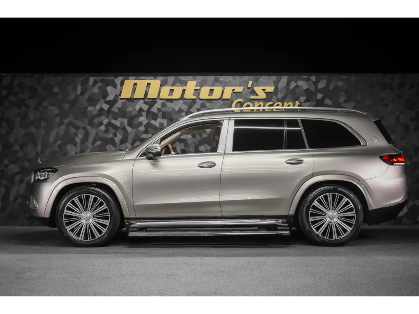 Mercedes-Benz GLS 600 MAYBACH 4 MATIC Grau - 2
