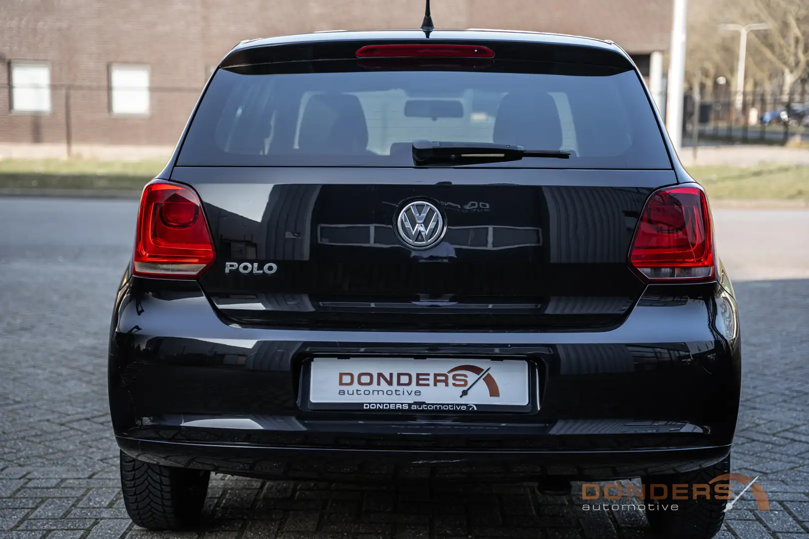 Volkswagen Polo 1.2-12V Trendline Black Edition / Stoelverwarming Zwart - 2