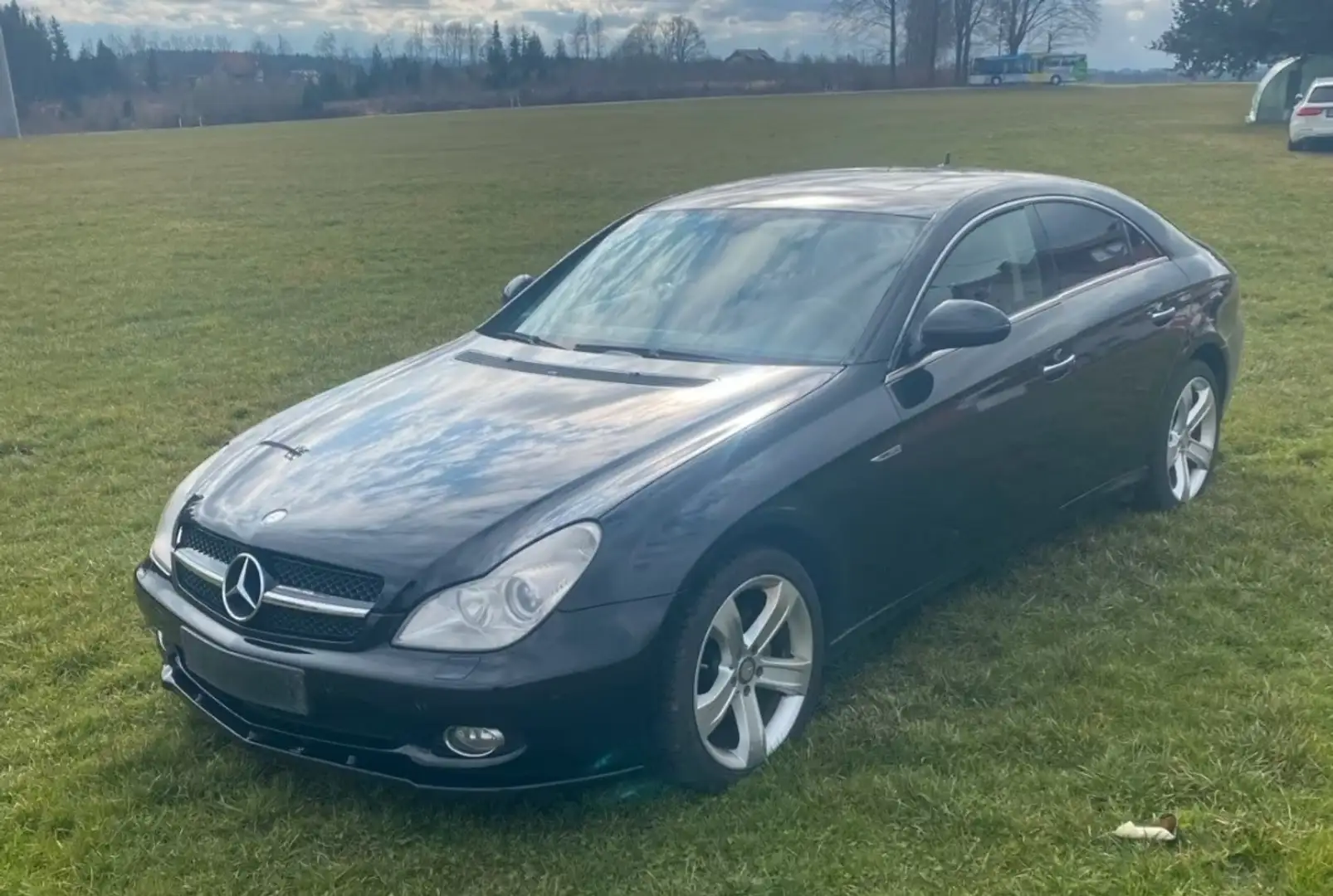 Mercedes-Benz CLS 320 V6 turbo da 300cv, 4600€ se venduta in settembre - 1