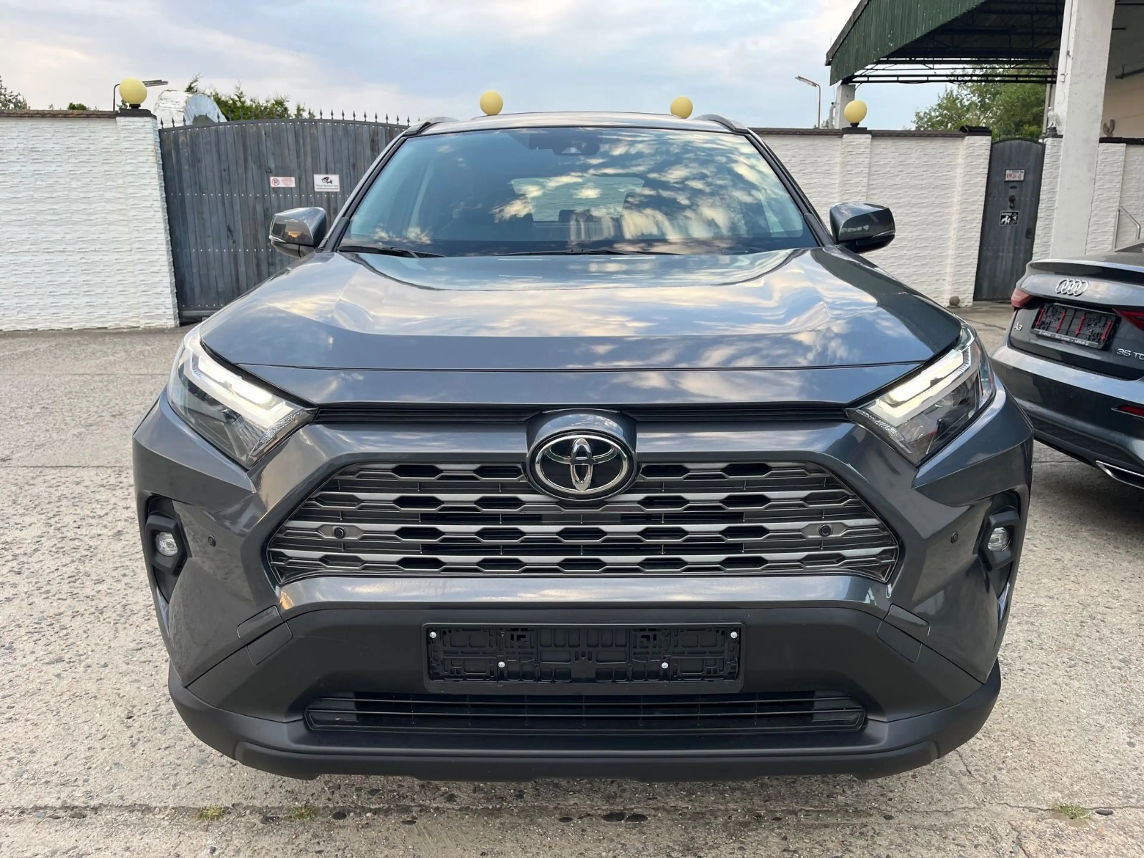 Toyota RAV 4 2.5 Hybrid 4x4 Schiebedach Leder — photo 3