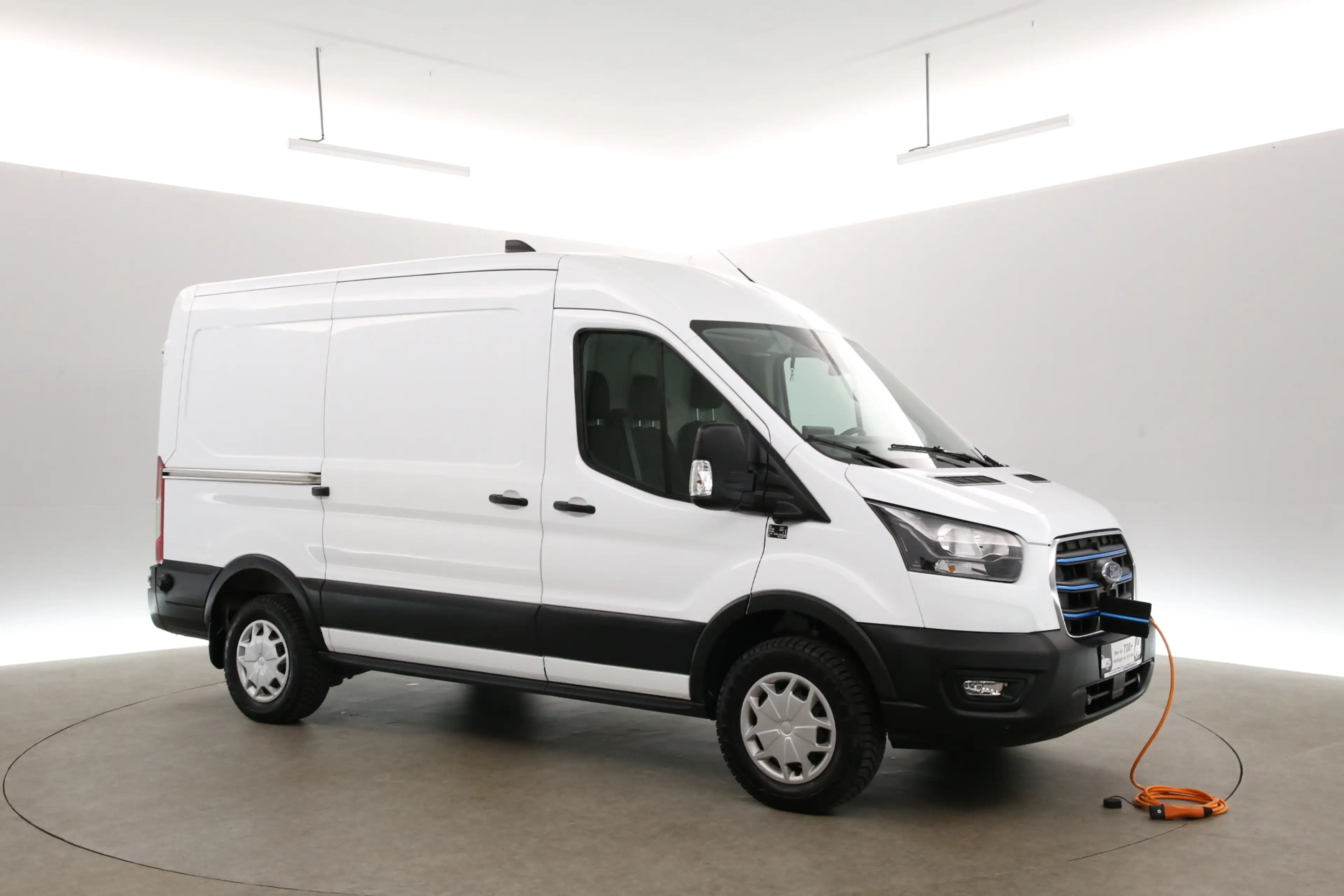 Ford Transit Elektrisch L2H2 68 kWh | Snelladen | SOH 96% | Cli — photo 6