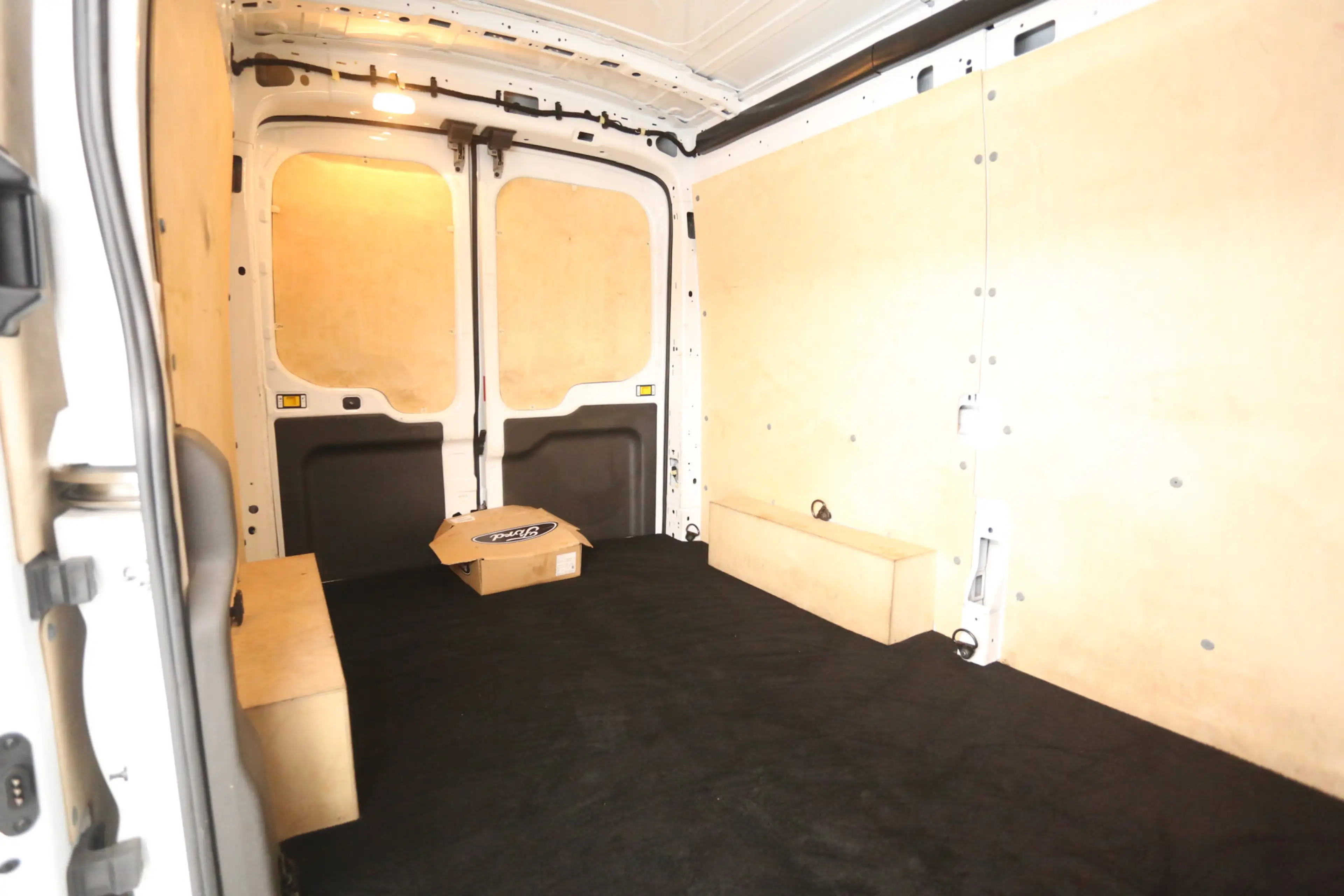 Ford Transit Elektrisch L2H2 68 kWh | Snelladen | SOH 96% | Cli — photo 25