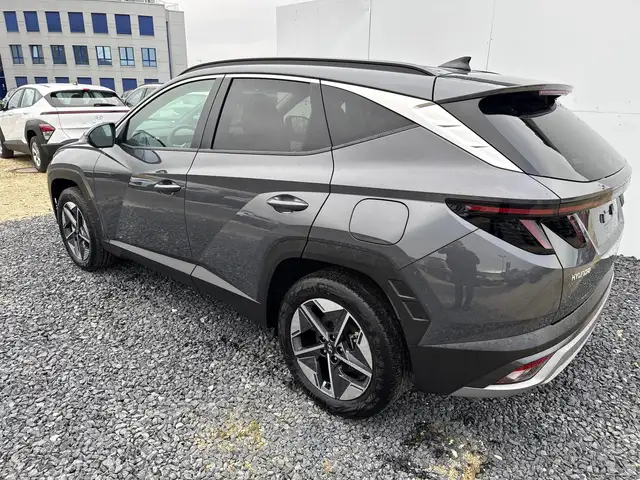 Hyundai Tucson view 4