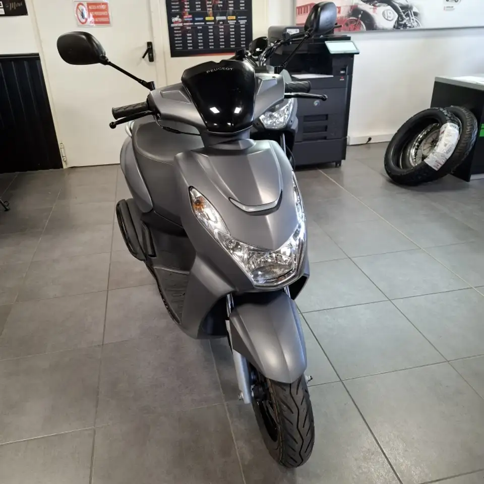 Peugeot Kisbee