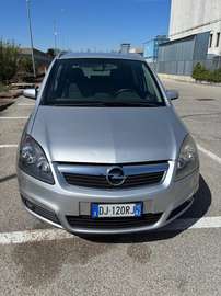 Zafira 1.9 CDTI 120CV Cosmo