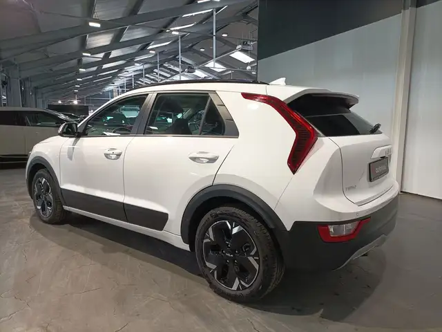 Kia E-Niro view 4