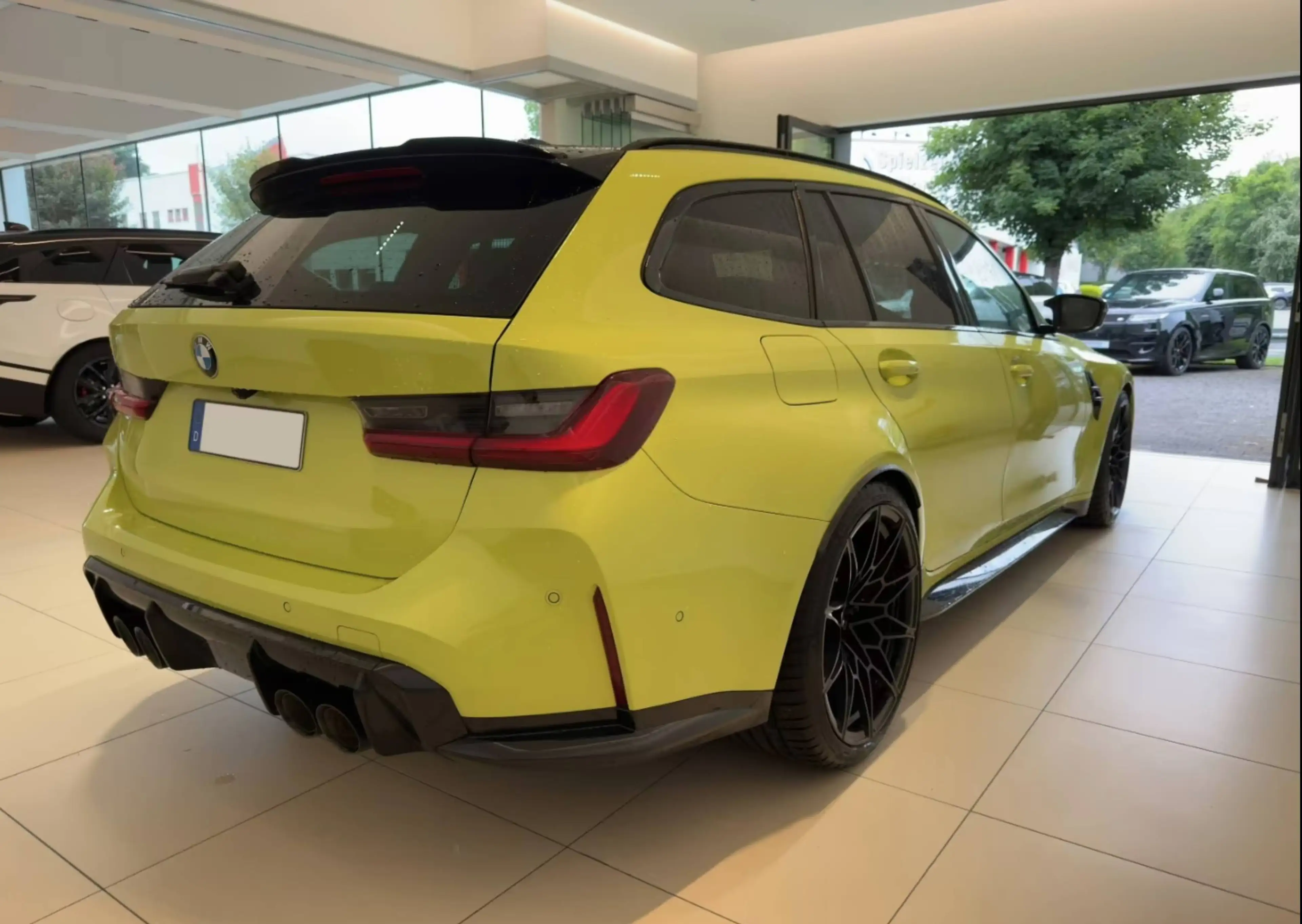 BMW M3 M3 Competition xDrive Touring — photo 3