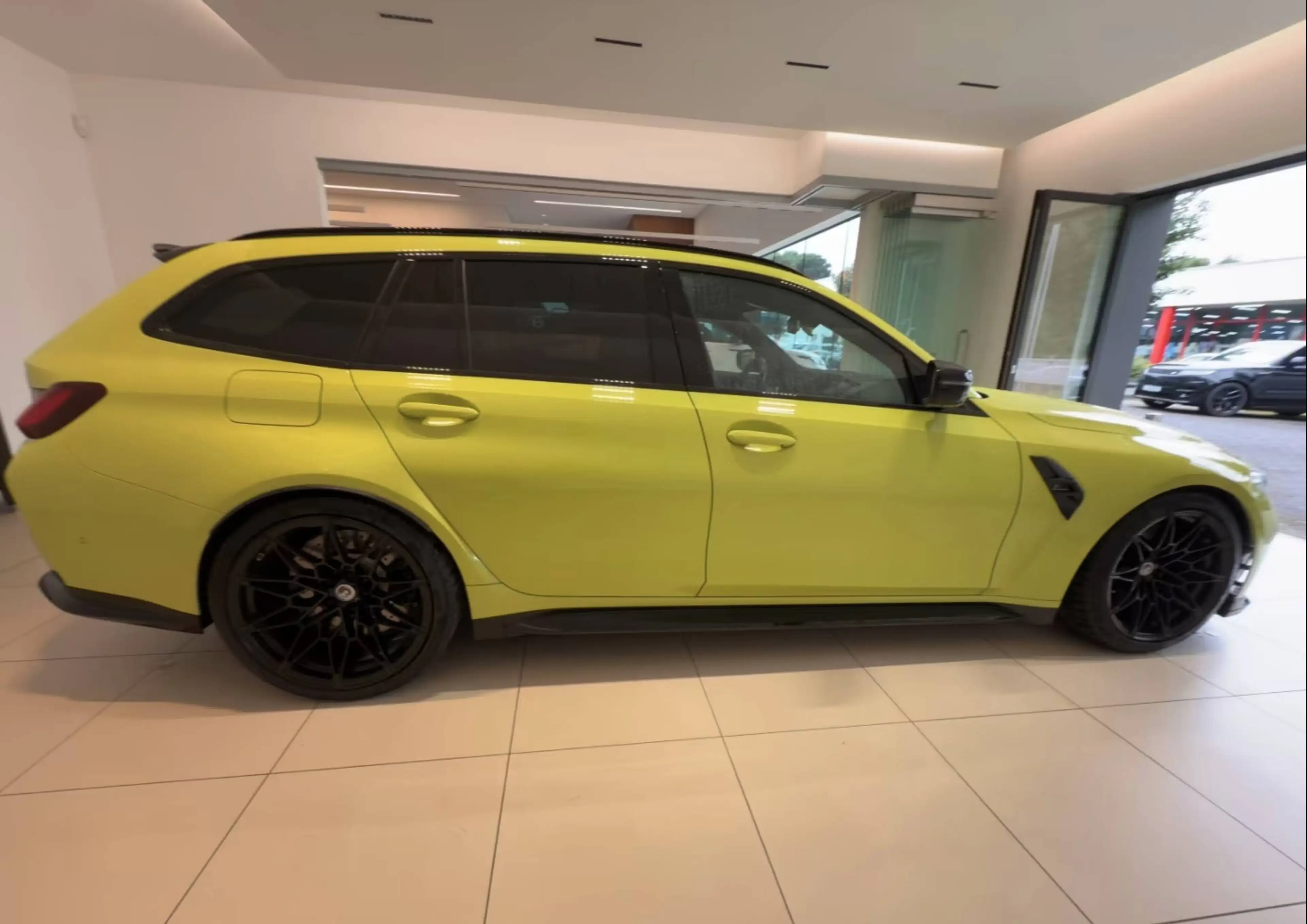 BMW M3 M3 Competition xDrive Touring — photo 7