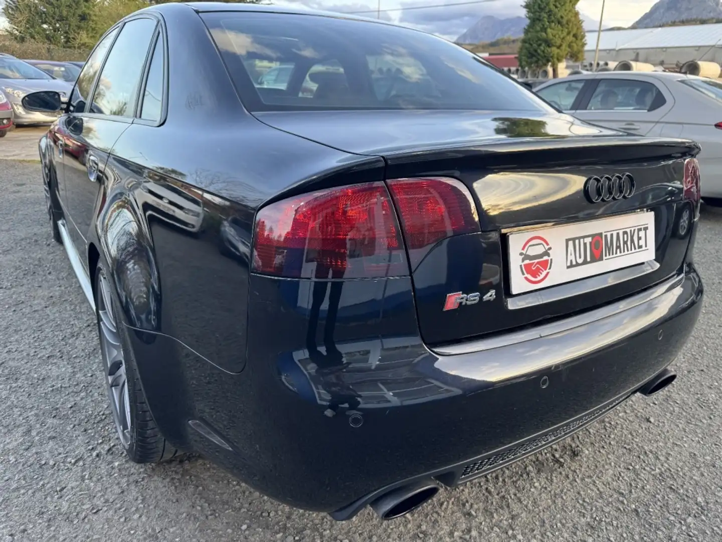 Audi RS4 4.2 V8 FSI quattro Чорний - 2