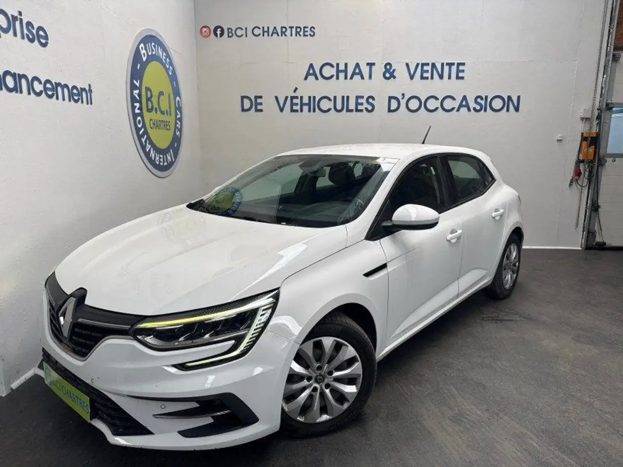 Renault Megane IV STE 1.5 BLUE DCI 115CH AIR NAV - 20