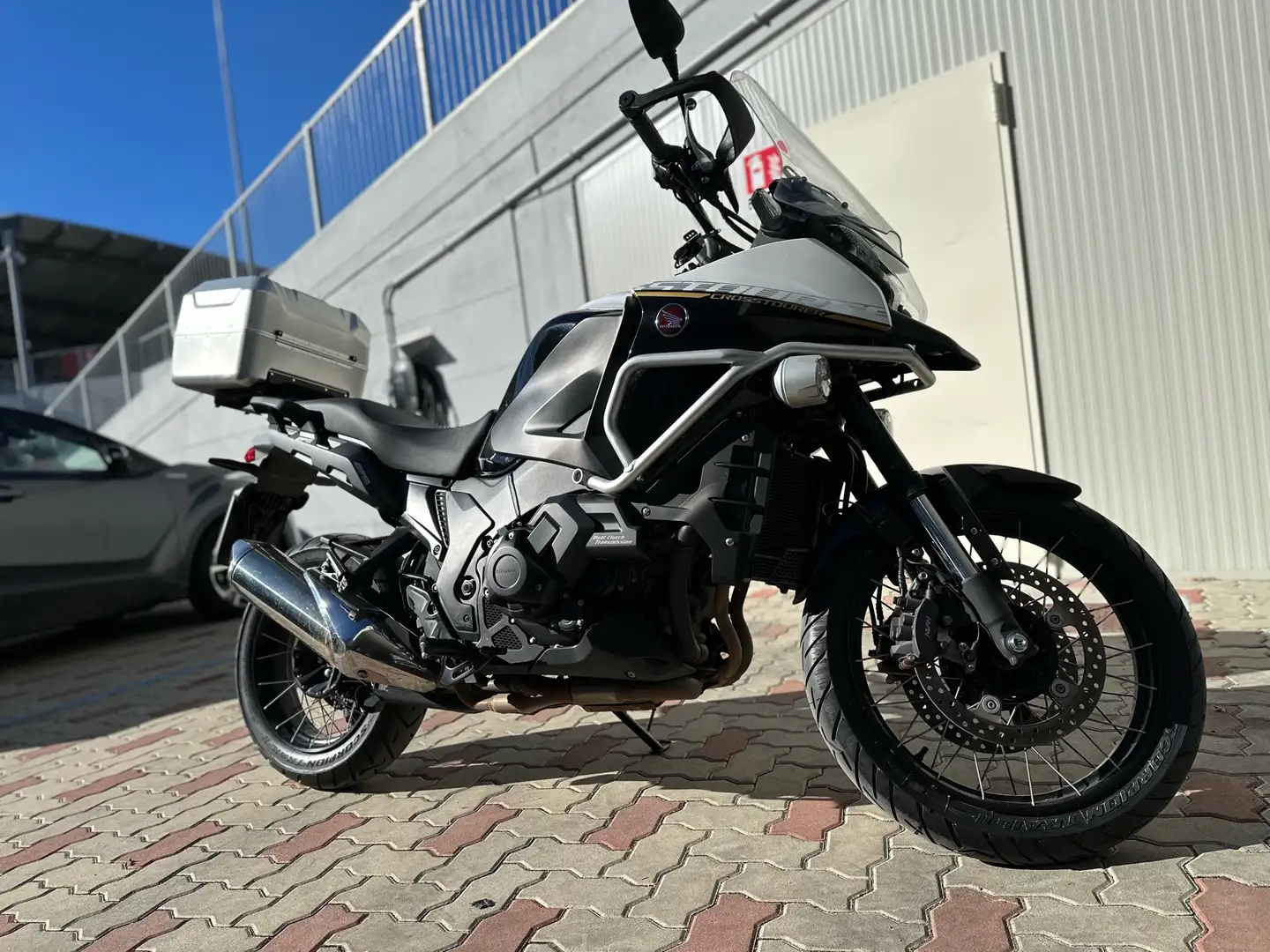 Honda Crosstourer DTC -TRAVEL EDITION Beyaz - 1