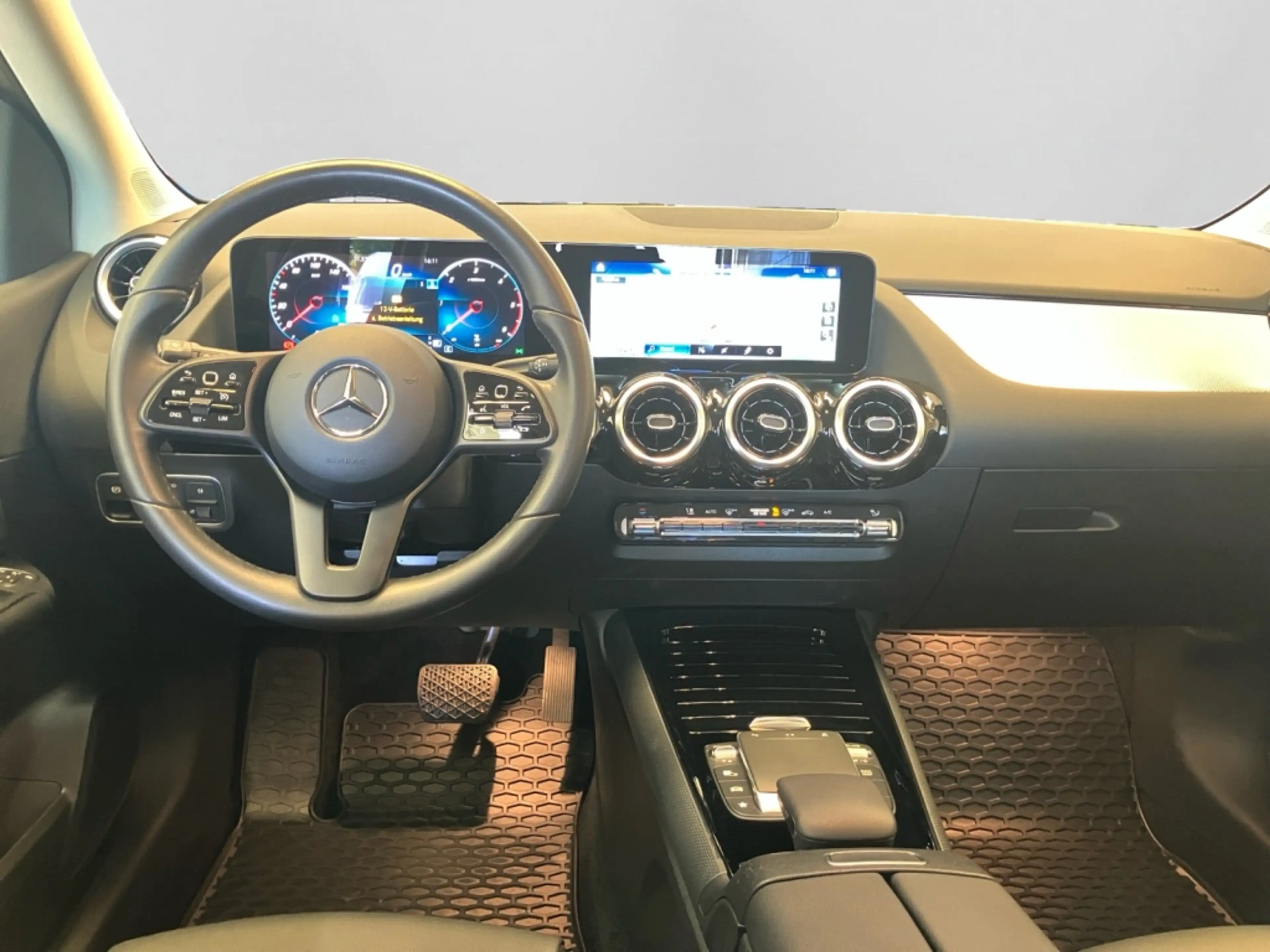 Mercedes-Benz B 220 d MBUX|SHZ|TEMP|KAM|LED|SHZ|KLIMA|LM|NAVI — photo 11