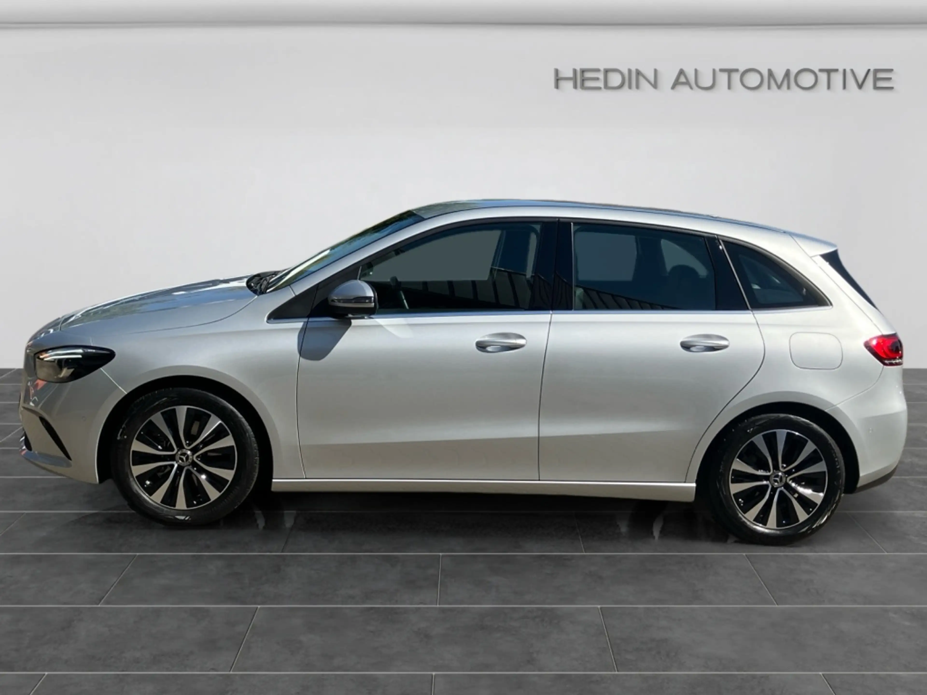 Mercedes-Benz B 220 d MBUX|SHZ|TEMP|KAM|LED|SHZ|KLIMA|LM|NAVI — photo 3