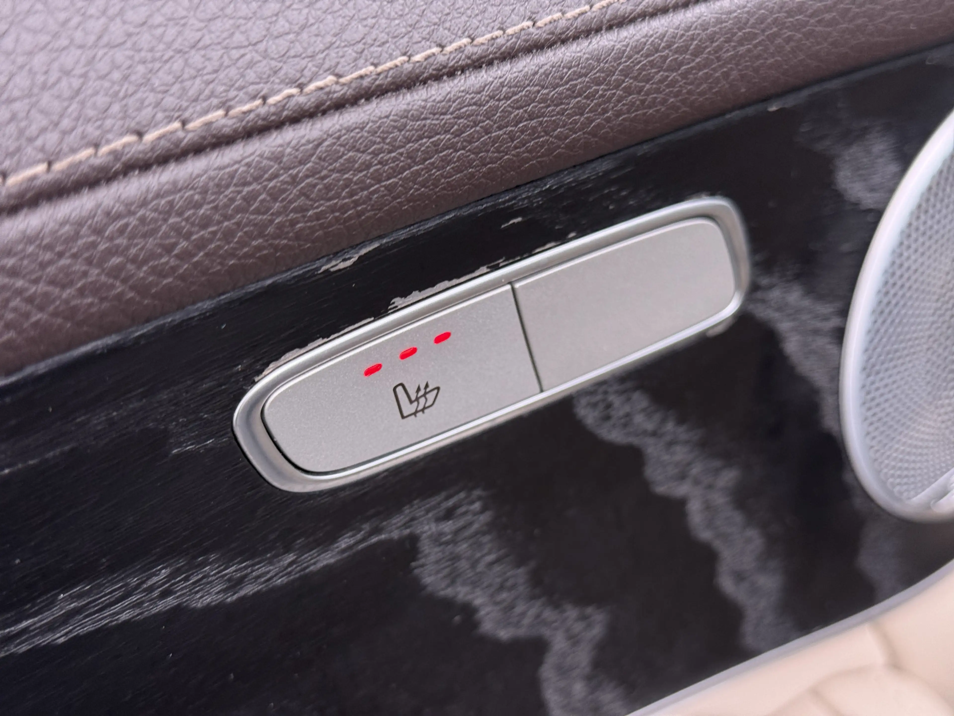 Mercedes-Benz GLC 350 350e Hybrid 4MATIC Premium Plus Exclusive Burmeste — photo 32