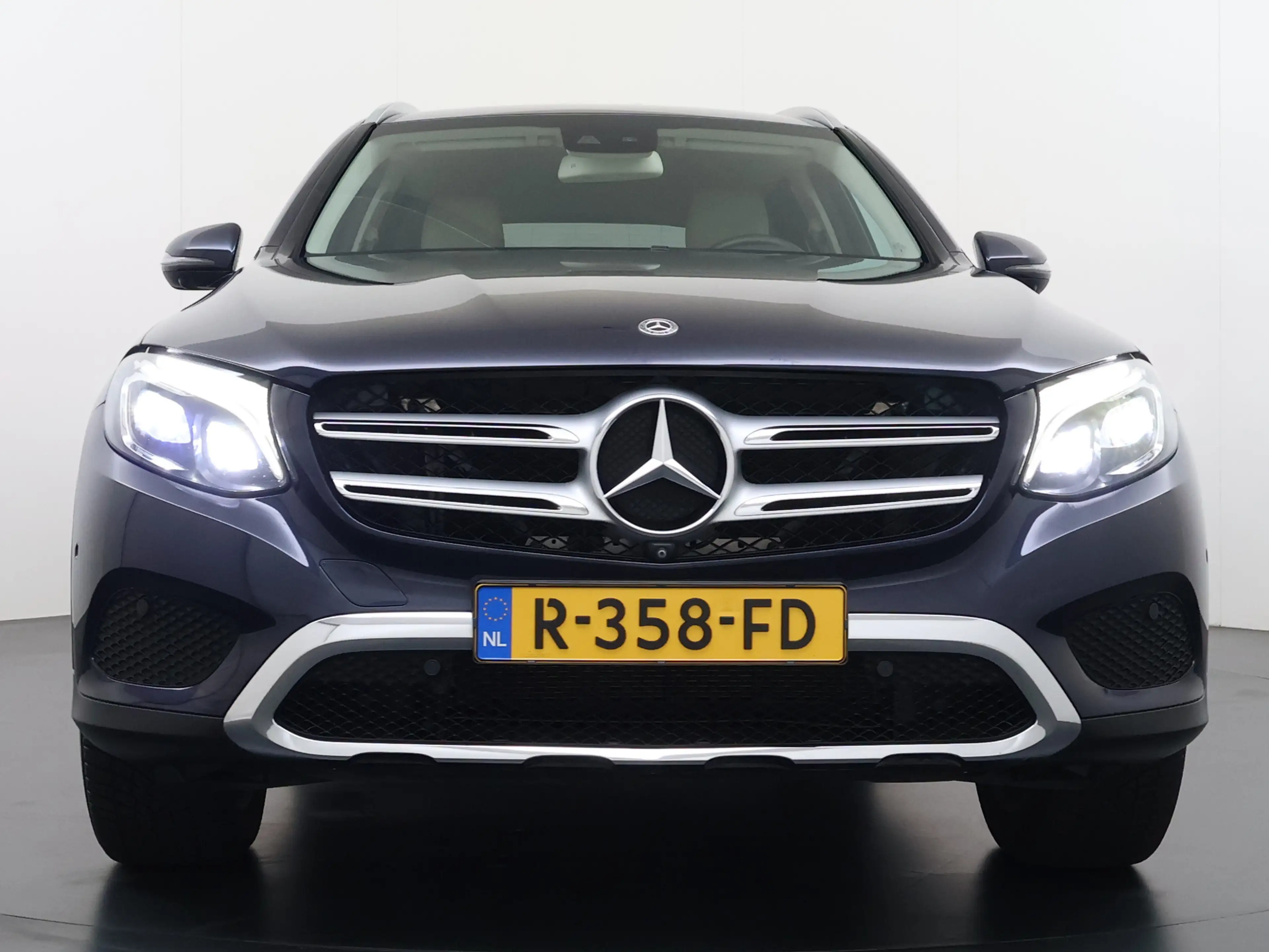 Mercedes-Benz GLC 350 350e Hybrid 4MATIC Premium Plus Exclusive Burmeste — photo 44