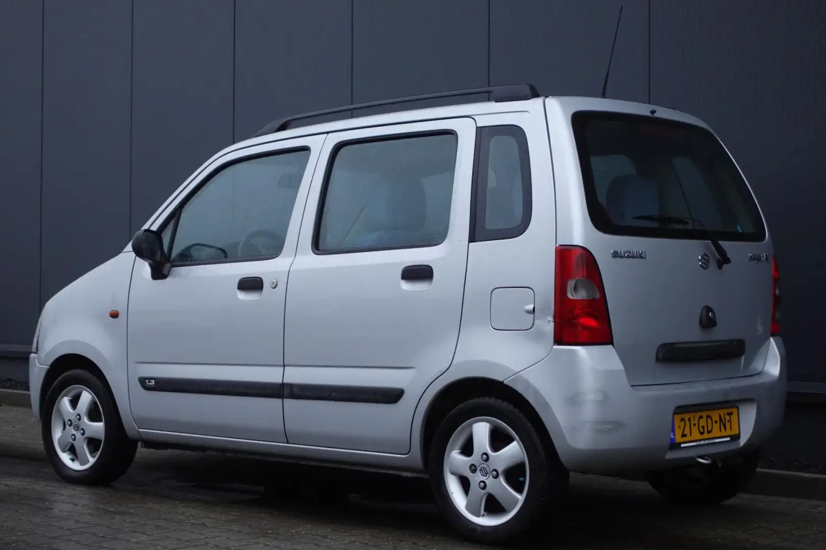 Suzuki Wagon R+ 1.3 GL Grau - 2