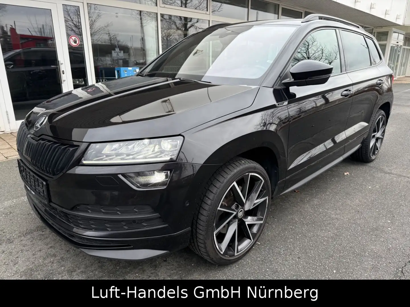 Skoda Karoq Sportline Panorama Virtual Automatik ACC Noir - 1