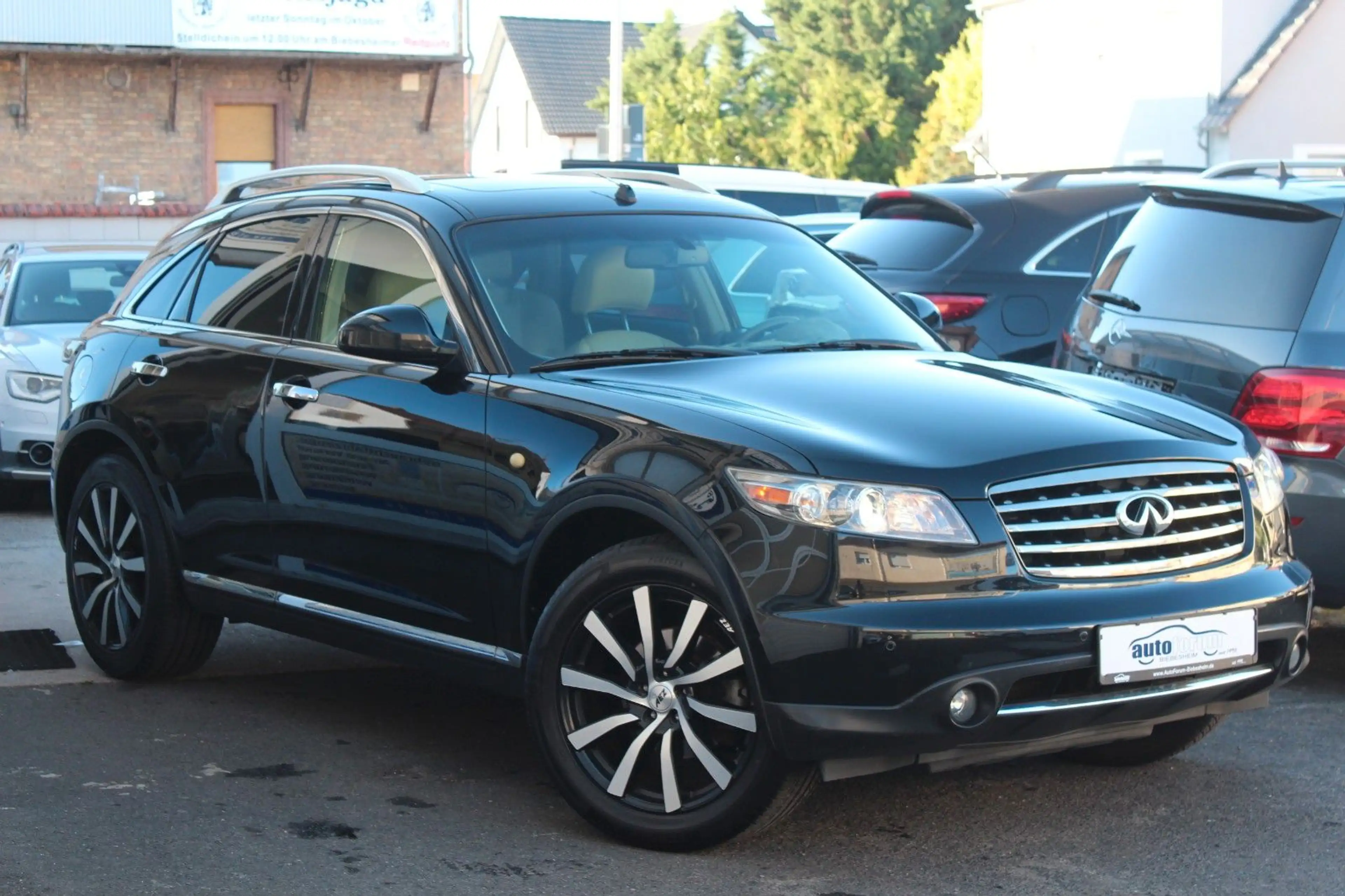 Infiniti FX 3.5 V6 FX35 Leder*R-Kamera*Schiebedach*Xenon — photo 4