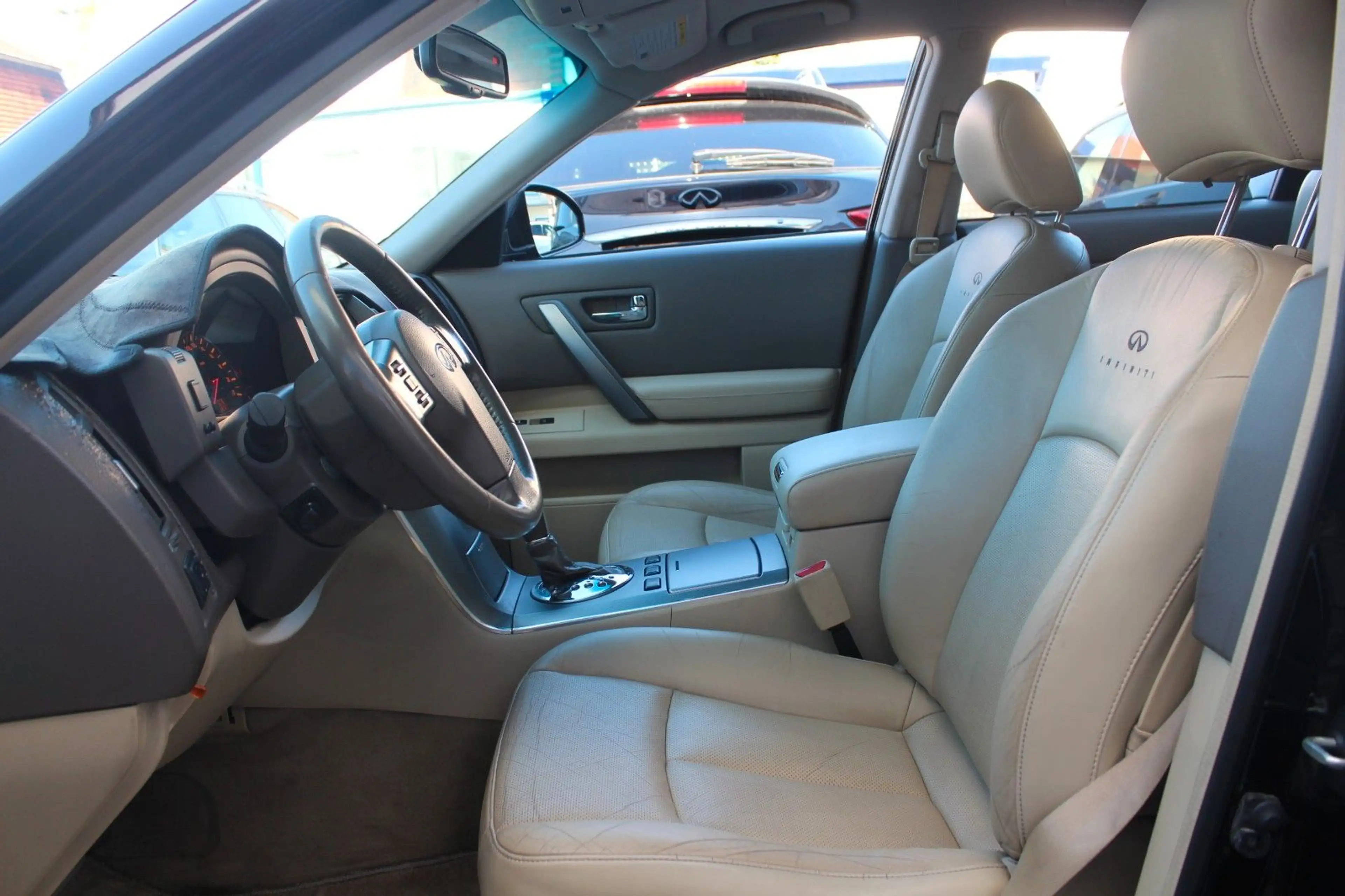 Infiniti FX 3.5 V6 FX35 Leder*R-Kamera*Schiebedach*Xenon — photo 8