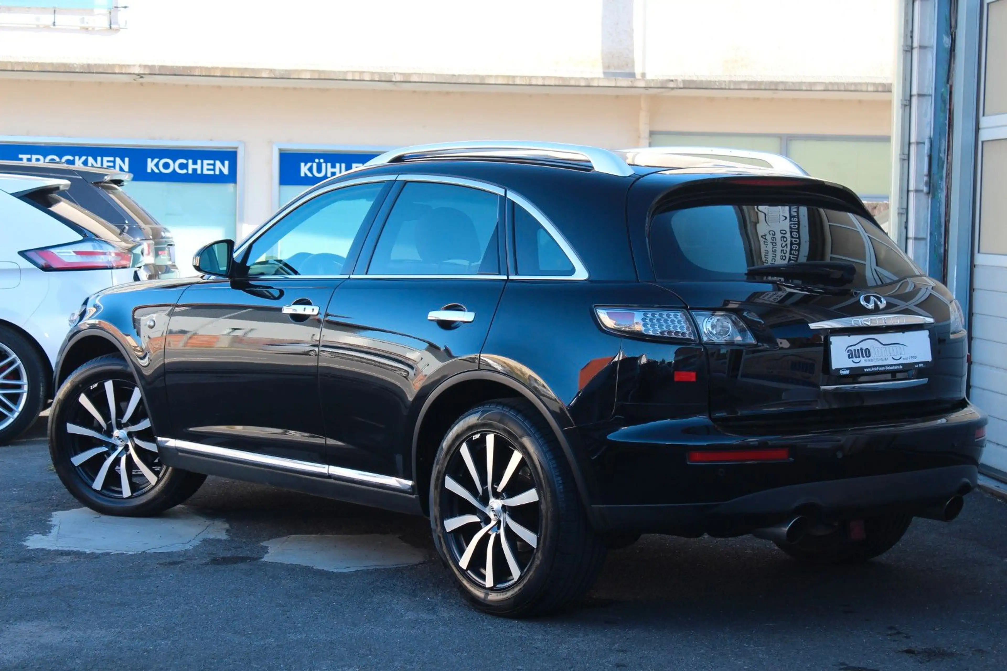 Infiniti FX 3.5 V6 FX35 Leder*R-Kamera*Schiebedach*Xenon — photo 7