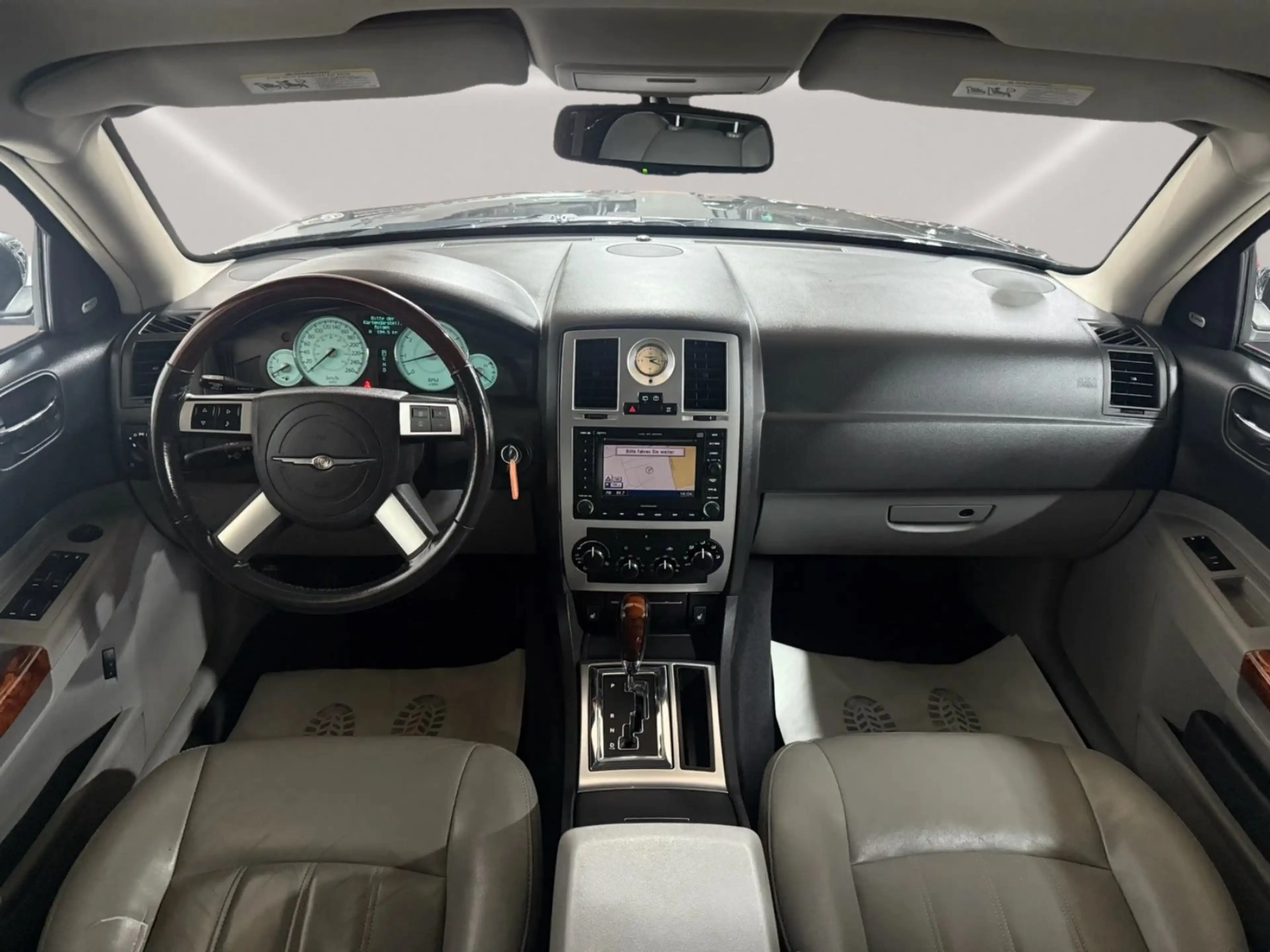 Chrysler 300C Touring 3.0 CRD — photo 15