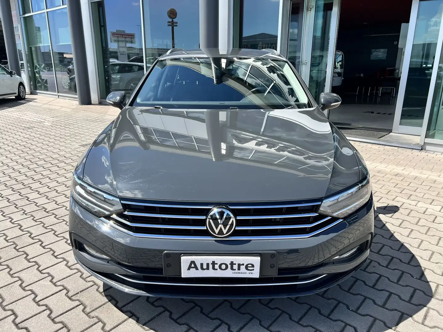 Volkswagen Passat Variant Variant 2.0 TDI SCR EVO DSG Business BMT Grigio - 2