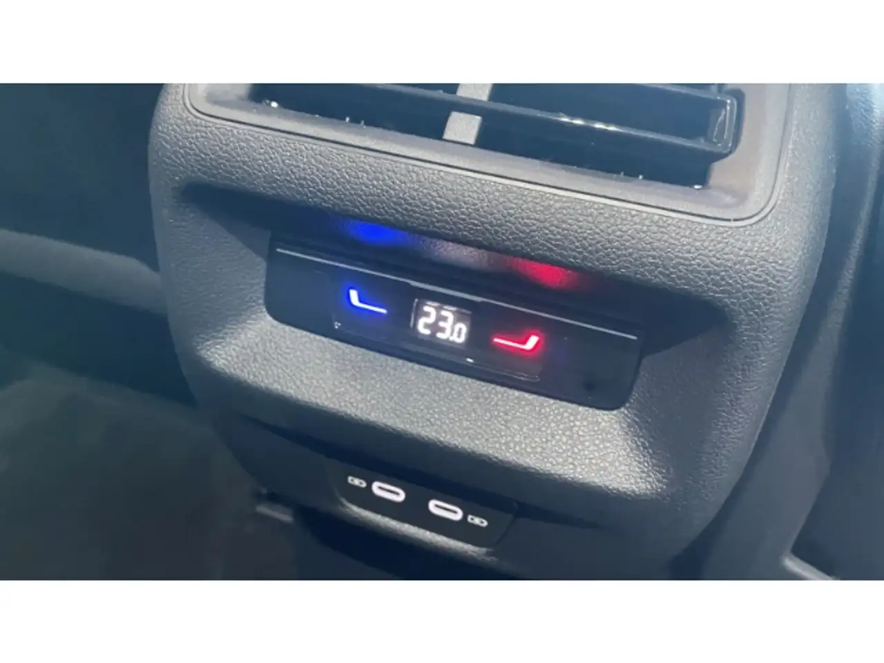 Volkswagen Tiguan 1.5 eTSI Prime IQ-Light 360° ACC Winterpaket el.He 15