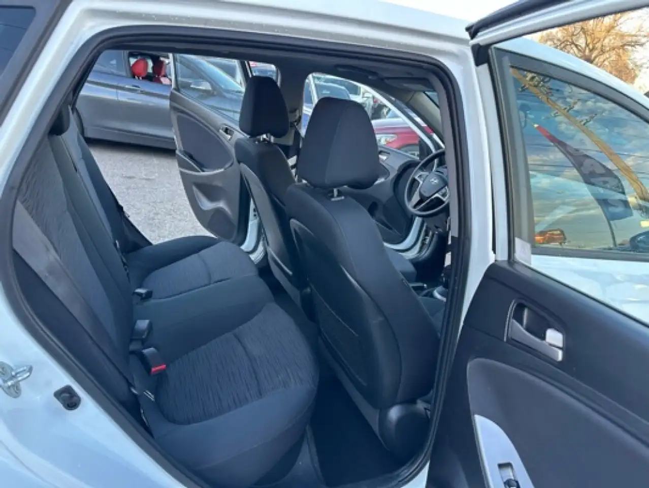 Hyundai ACCENT снимка Hyundai ACCENT