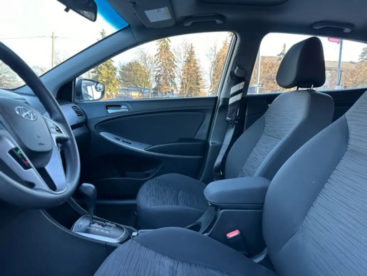Hyundai ACCENT снимка Hyundai ACCENT