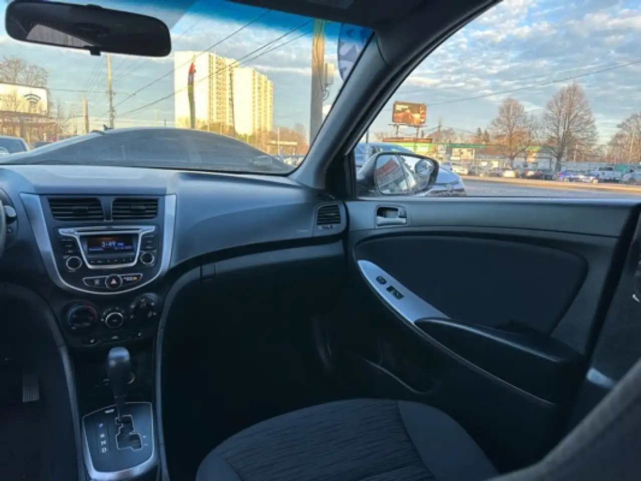 Hyundai ACCENT снимка Hyundai ACCENT