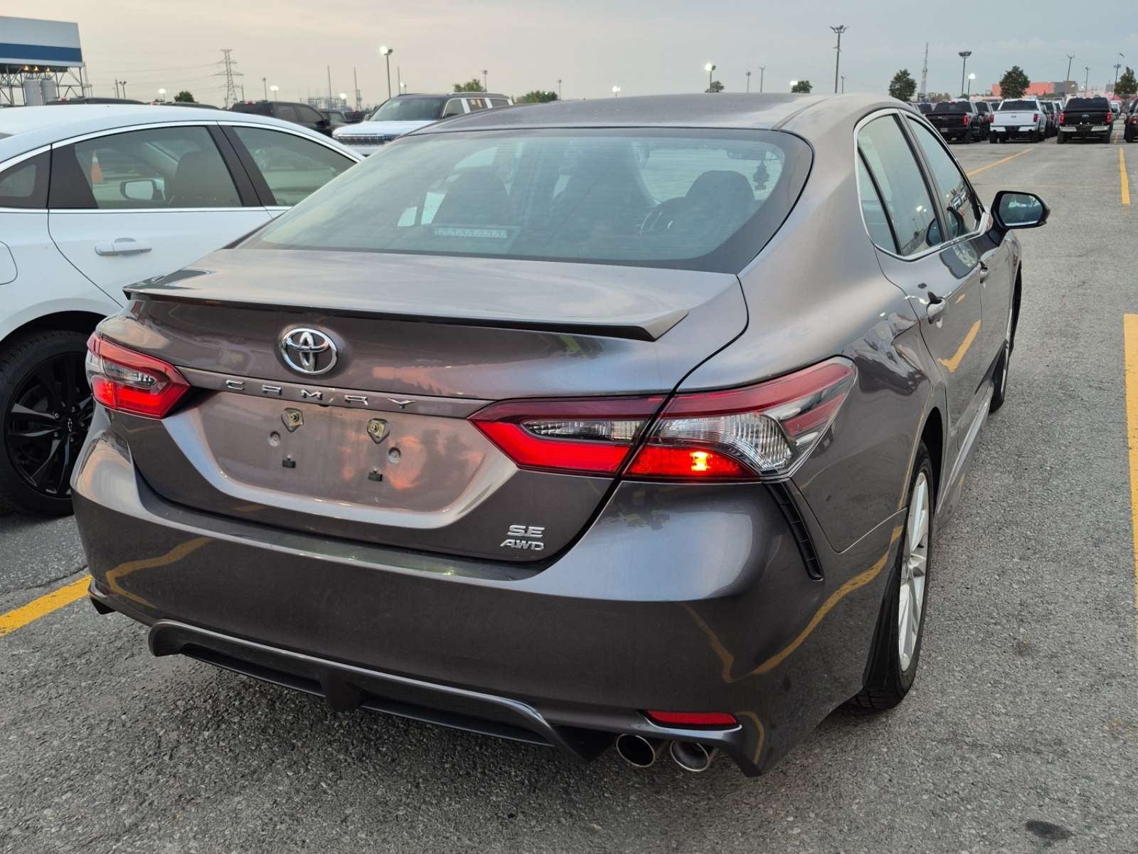 2023 Toyota Camry SE AWD | APP CONNECT | LEATHER | NO ACCIDENTS — снимка 1