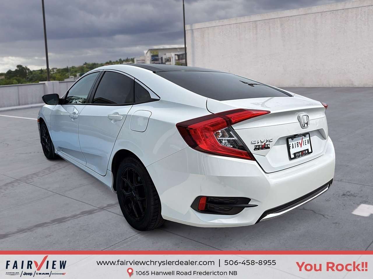 2020 Honda Civic EX with sun and sound package — снимка 1