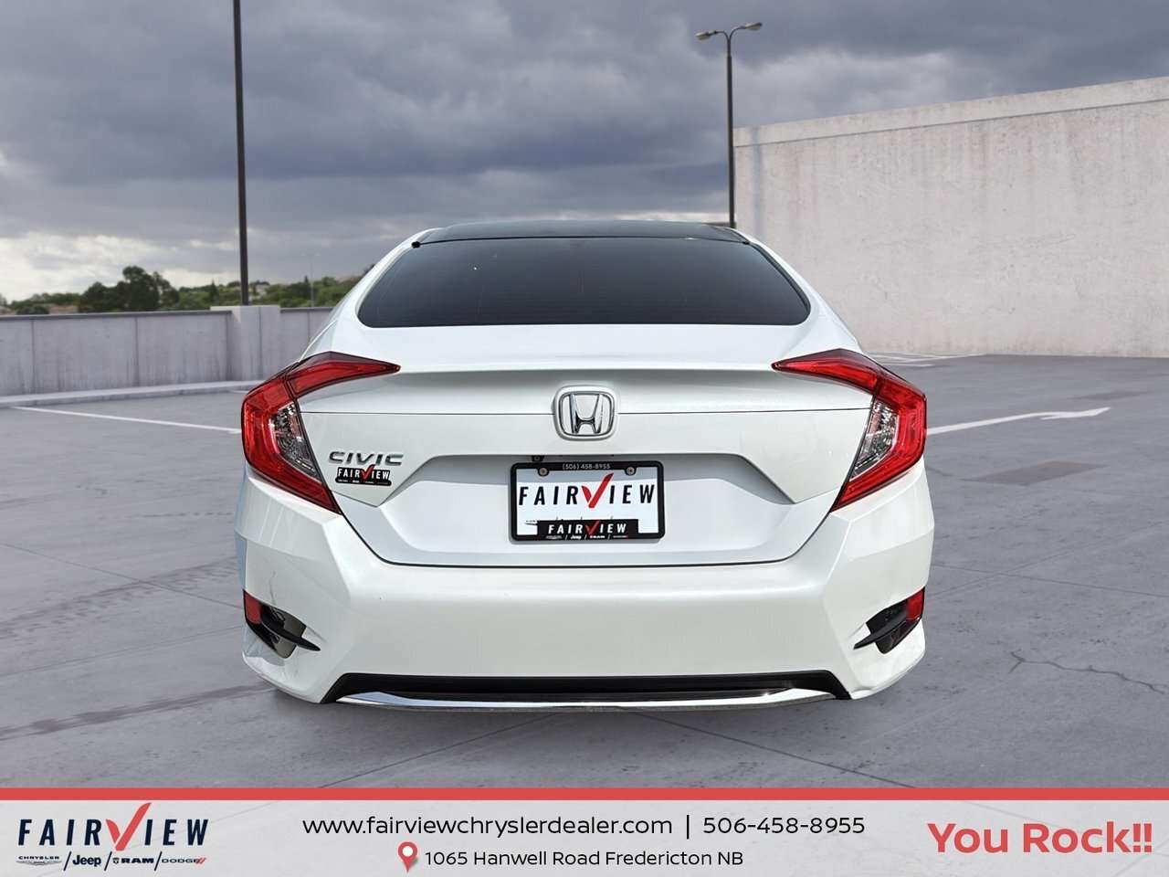 2020 Honda Civic EX with sun and sound package — снимка 1