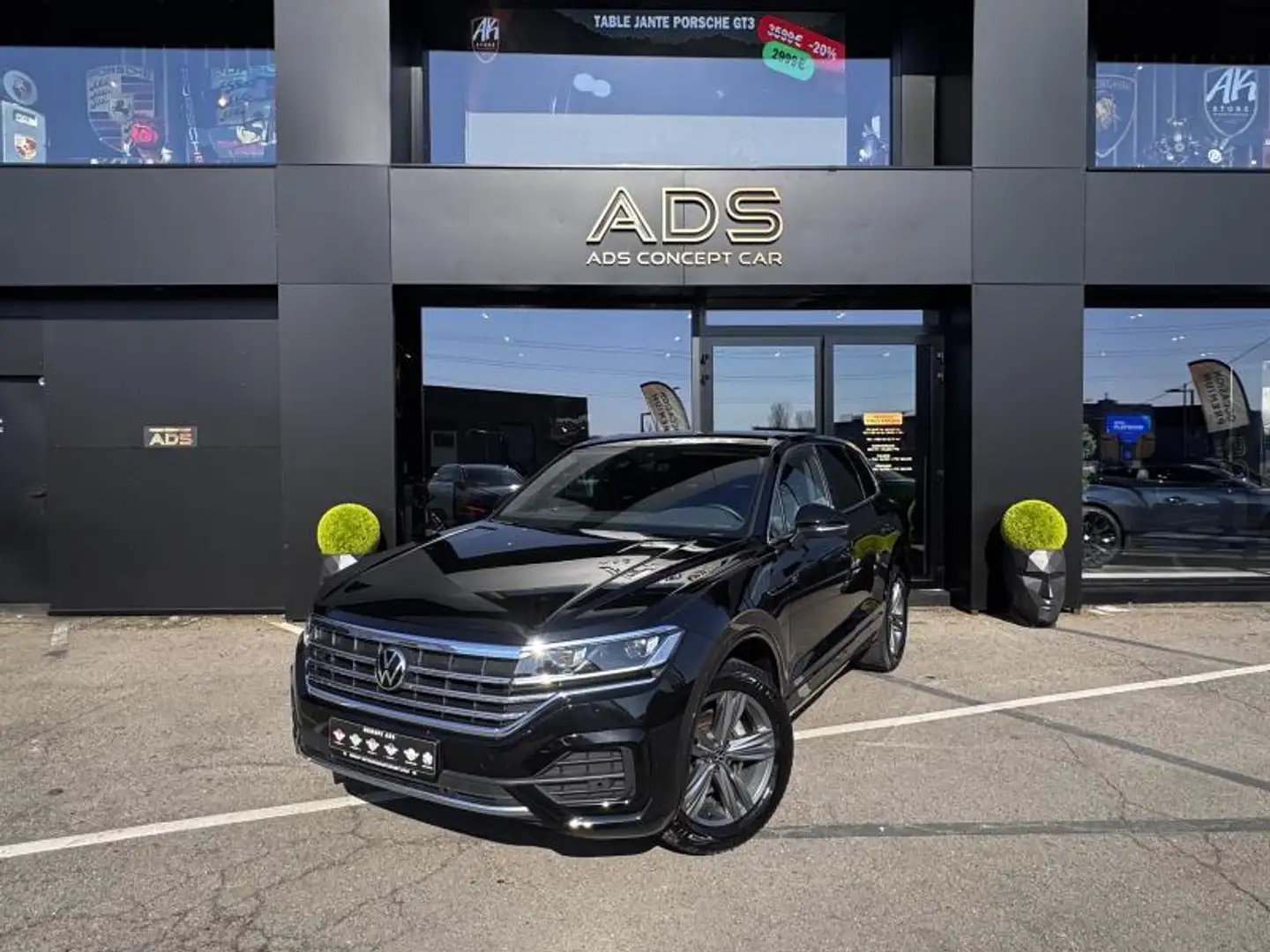 Volkswagen Touareg III R-Line Noir - 2